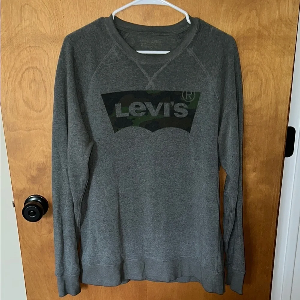 Men’s Levi’s Crewneck